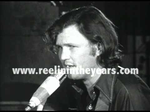 Kris Kristofferson &quot;Me &amp; Bobby McGee&quot; 1970 (Reelin&#039; In The Years Archive)