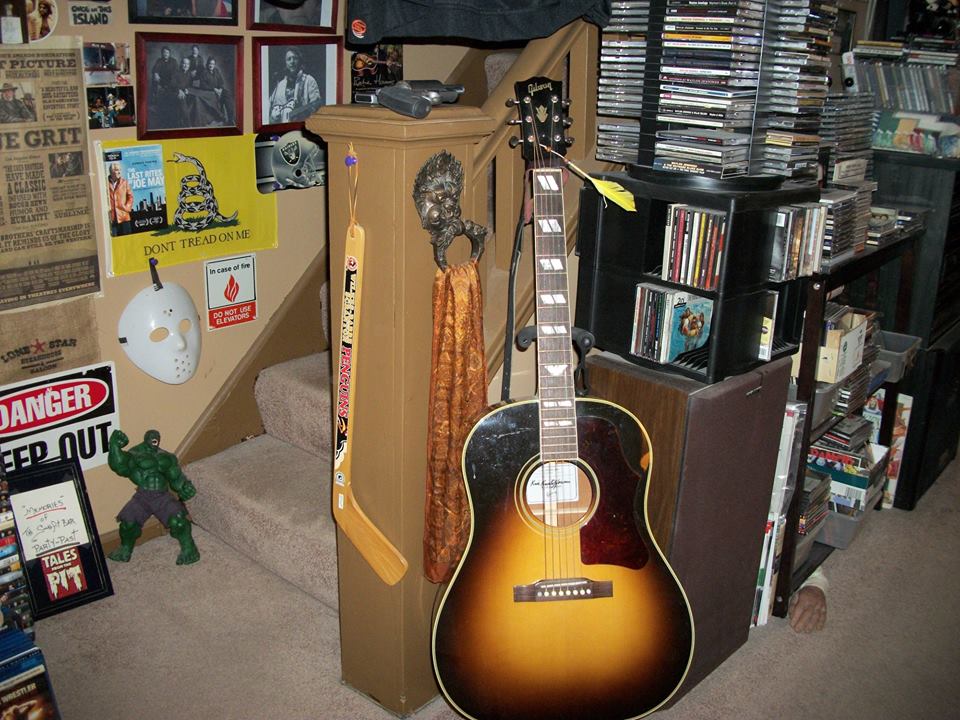 Gibson SJ " Kristofferson " Acoustic Guitar